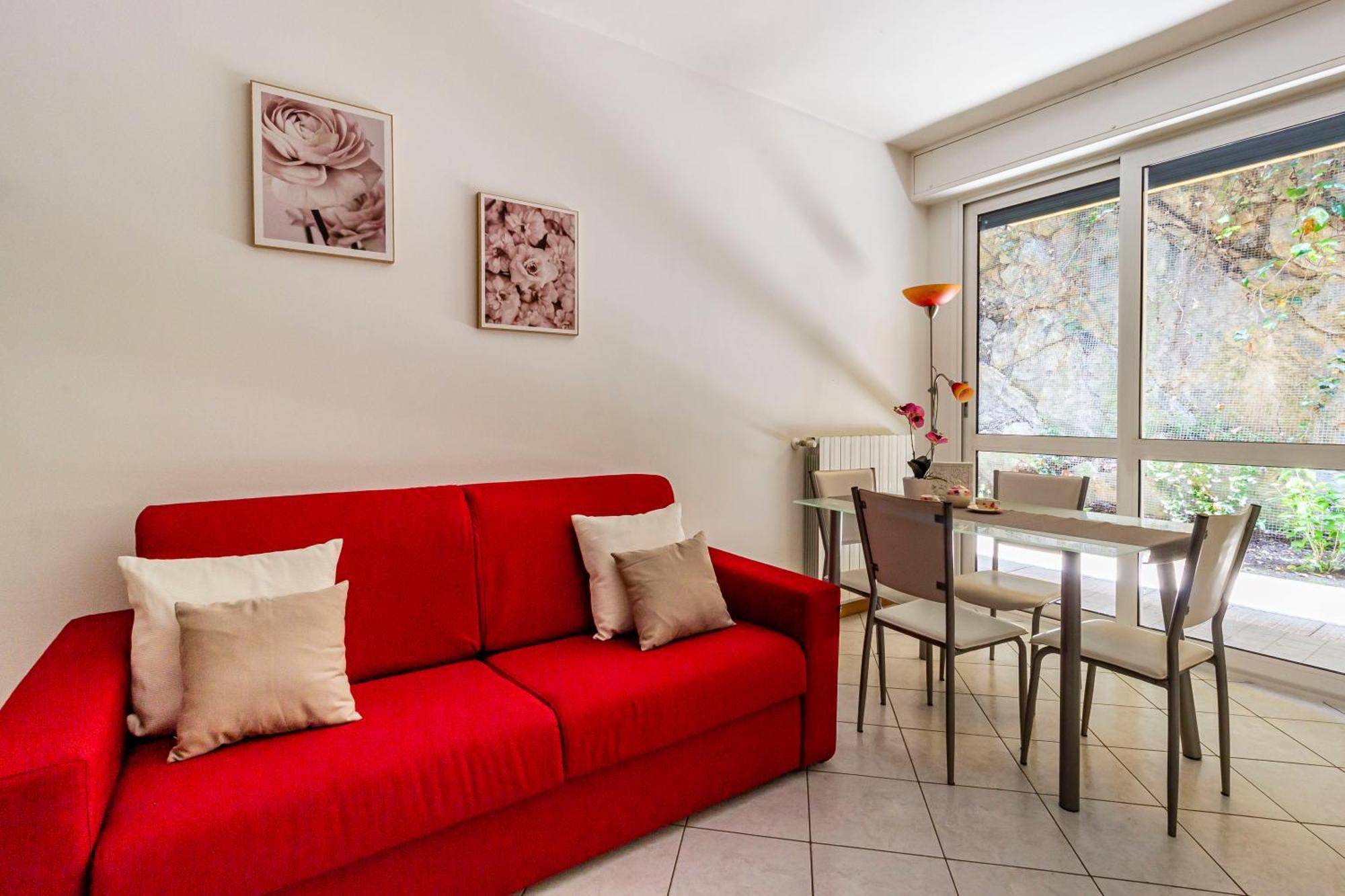 Apartament Private Garden & Garage - Self Check-In & Remote Access Como Zewnętrze zdjęcie