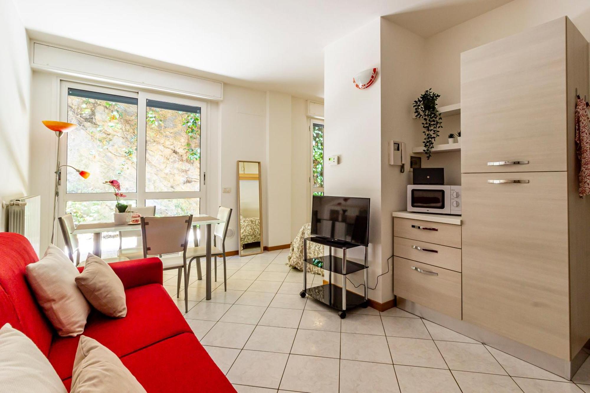 Apartament Private Garden & Garage - Self Check-In & Remote Access Como Zewnętrze zdjęcie